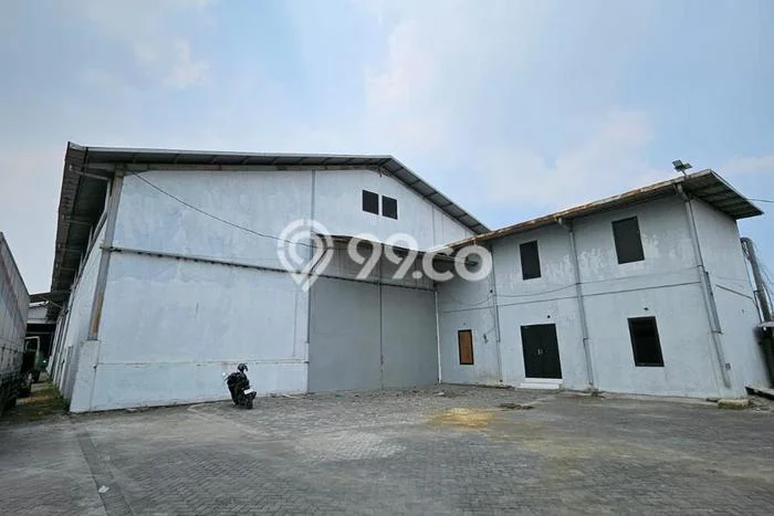 Unit Gudang disewakan di Benowo Surabaya dengan LT 1500m2 / LB 1260m2 Unit Gudang disewakan di Benowo Surabaya dengan LT 1500m2 / LB 1260m2