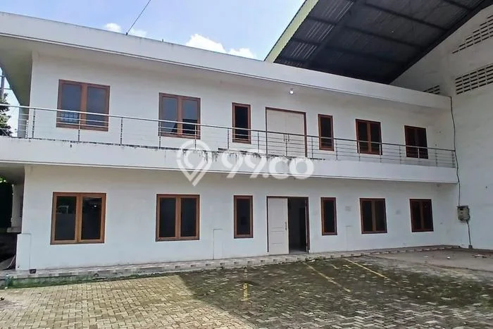 Gudang di Sukun, Luas 840m2m², Disewakan, Pusat Komersial, Ready Operasional Gudang di Sukun, Luas 840m2m², Disewakan, Pusat Komersial, Ready Operasional