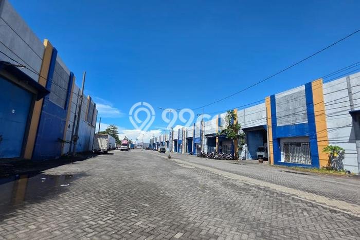 Gudang Disewakan di Kawasan Ramai Buduran, Sidoarjo Gudang Disewakan di Kawasan Ramai Buduran, Sidoarjo