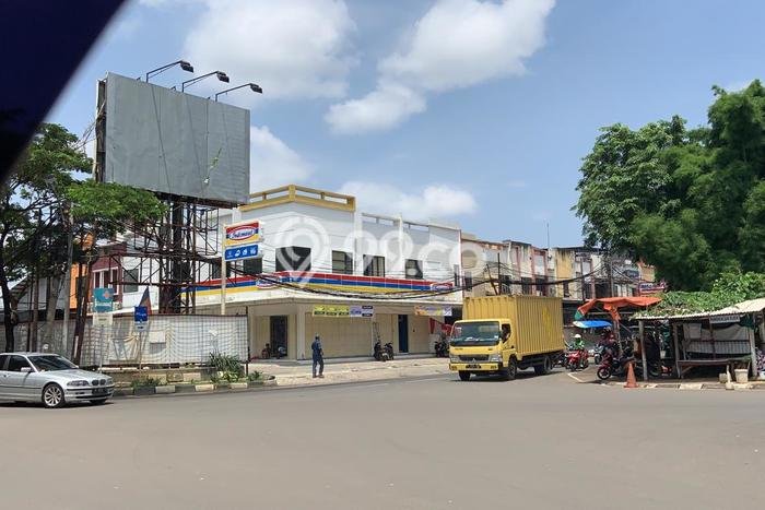 Ruko Dijual di Jakarta Barat LT 415m2 & LB 700m2 Lokasi Terbaik! Ruko Dijual di Jakarta Barat LT 415m2 & LB 700m2 Lokasi Terbaik!
