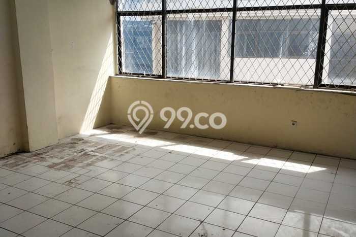 Ruko Dijual di Jakarta Pusat LT 97m2 & LB 271m2 Lokasi Terbaik! Ruko Dijual di Jakarta Pusat LT 97m2 & LB 271m2 Lokasi Terbaik!