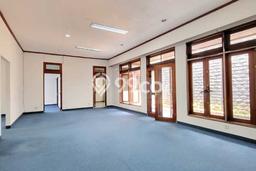 Sewa Rumah Modern di Kebayoran Baru Harga Rp 550 Juta/ Tahun Sewa Rumah Modern di Kebayoran Baru Harga Rp 550 Juta/ Tahun