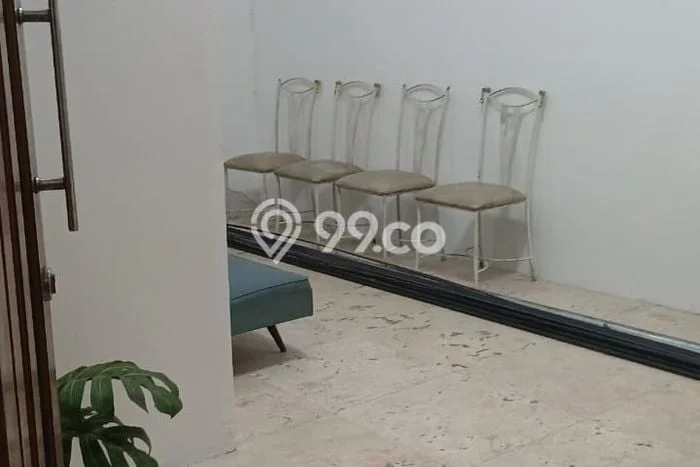 Hunian Bagus Disewakan Harga Murah Kawasan Strategis Jakarta Barat Hunian Bagus Disewakan Harga Murah Kawasan Strategis Jakarta Barat