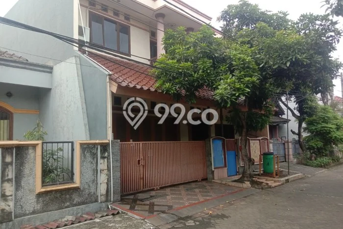 Jual Rumah Bagus Siap Huni LB 225m2 di Karawaci, Tangerang Jual Rumah Bagus Siap Huni LB 225m2 di Karawaci, Tangerang
