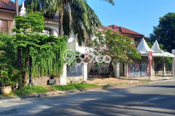 Rumah Mewah Siap Huni LT 375m2 di Pamulang, Tangerang Selatan Rumah Mewah Siap Huni LT 375m2 di Pamulang, Tangerang Selatan