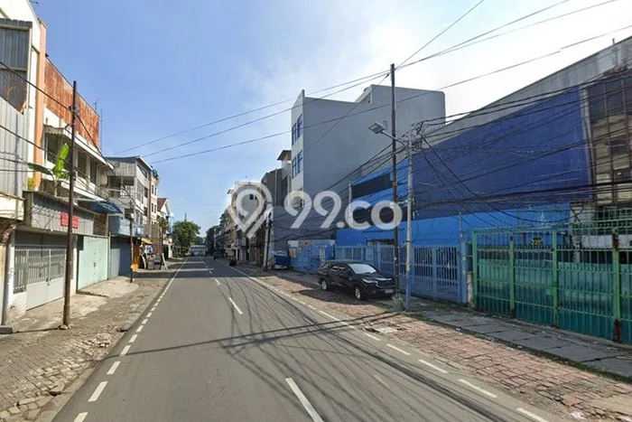 Ruko Dijual di Prime Area Jakarta Barat Luas 450m2 Ruko Dijual di Prime Area Jakarta Barat Luas 450m2