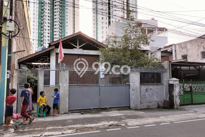 Siap Huni Rumah Mewah 3 Kamar di Senen Dekat ke Mana Saja Siap Huni Rumah Mewah 3 Kamar di Senen Dekat ke Mana Saja