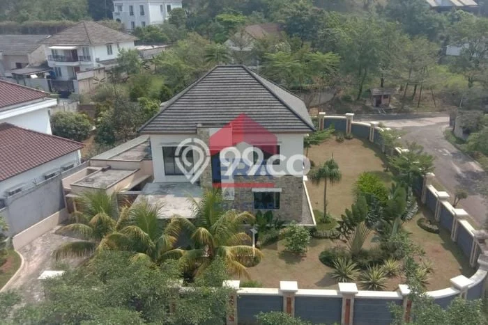 Rumah Luxury Modern Tanpa Renovasi di Sentul City Bogor Rumah Luxury Modern Tanpa Renovasi di Sentul City Bogor