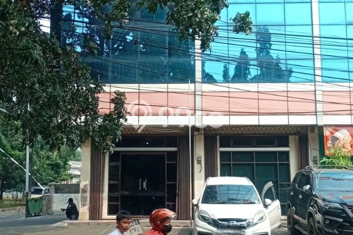 Lokasi Strategis! Dijual Ruko Bisnis di Kebayoran Baru, Jakarta Selatan Kondisi Bagus Lokasi Strategis! Dijual Ruko Bisnis di Kebayoran Baru, Jakarta Selatan Kondisi Bagus