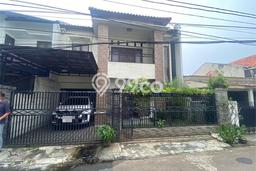 Siap Huni Hunian Elit 5 Kamar di Tebet Dekat ke Mana Pun Siap Huni Hunian Elit 5 Kamar di Tebet Dekat ke Mana Pun