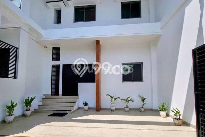 Dijual Cepat Rumah Favorit Siap Huni LB 400m2 di Mertoyudan, Magelang Dijual Cepat Rumah Favorit Siap Huni LB 400m2 di Mertoyudan, Magelang