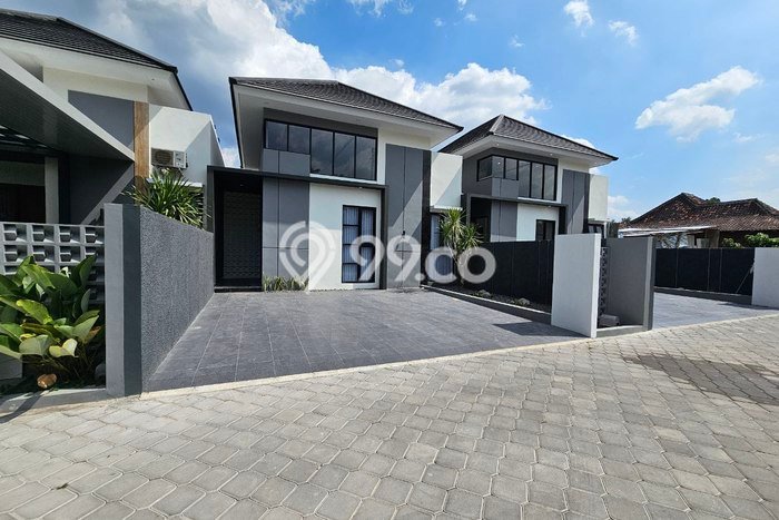 For Sale Rumah 4 Kamar Lokasi Strategis Bagus dan Strategis di Ngaglik For Sale Rumah 4 Kamar Lokasi Strategis Bagus dan Strategis di Ngaglik