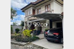 Hunian Elit LB 290m2 Siap Huni Desain Elegan di Caturtunggal, Sleman Hunian Elit LB 290m2 Siap Huni Desain Elegan di Caturtunggal, Sleman