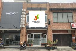 Ruko Kawasan Caturtunggal, Luas 130m², Disewakan, Pusat Komersial, Siap Usaha Ruko Kawasan Caturtunggal, Luas 130m², Disewakan, Pusat Komersial, Siap Usaha