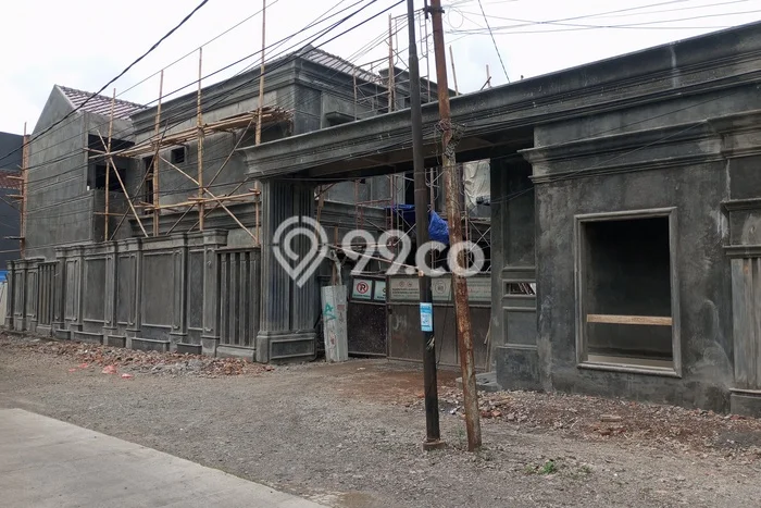 Jual Rumah Bagus Siap Huni LB 127m2 di Ciracas, Jakarta Timur Jual Rumah Bagus Siap Huni LB 127m2 di Ciracas, Jakarta Timur