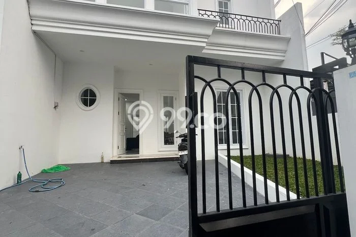 For Sale Hunian Rumah Terawat 3 Kamar di Jatiwaringin, Bekasi For Sale Hunian Rumah Terawat 3 Kamar di Jatiwaringin, Bekasi