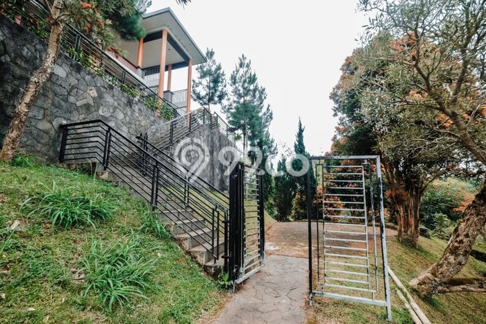 FOR SALE! Vila di Ciwidey, Area 2222m2m², Lokasi Strategis FOR SALE! Vila di Ciwidey, Area 2222m2m², Lokasi Strategis