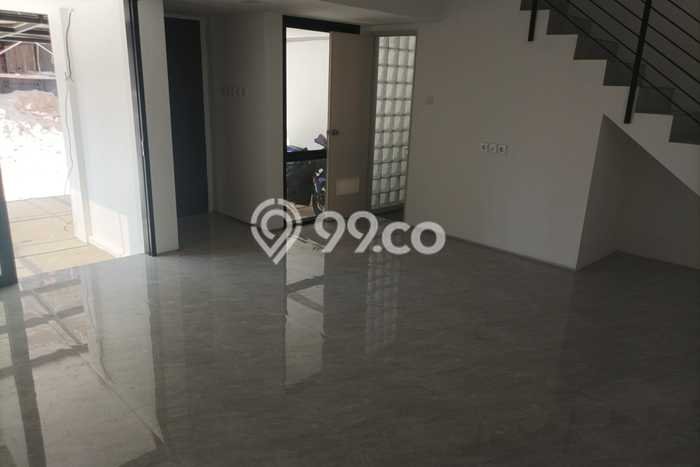 Dijual Rumah Eksklusif 4 KT di Pondok Kelapa, Jakarta Timur Dijual Rumah Eksklusif 4 KT di Pondok Kelapa, Jakarta Timur