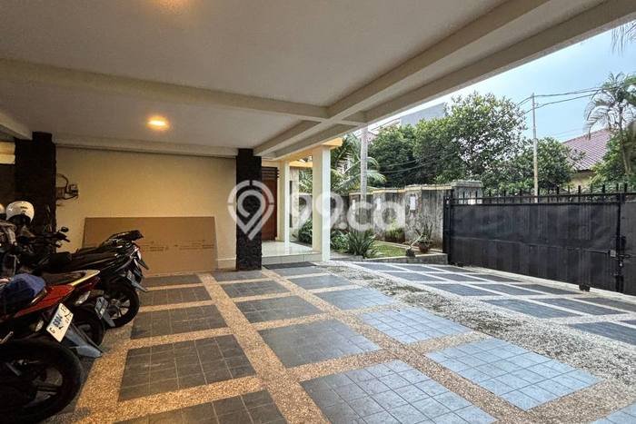 Rumah Luxury Modern Siap Huni di Ragunan Jakarta Selatan Rumah Luxury Modern Siap Huni di Ragunan Jakarta Selatan