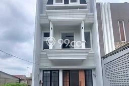 Rumah Modern Minimalis 5 Kamar Bisa Langsung Pindah di Jagakarsa Rumah Modern Minimalis 5 Kamar Bisa Langsung Pindah di Jagakarsa