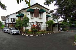 Dijual Rumah Mewah Megah Dengan View Eksklusif di Jatiwaringin, Jakarta Timur Dijual Rumah Mewah Megah Dengan View Eksklusif di Jatiwaringin, Jakarta Timur