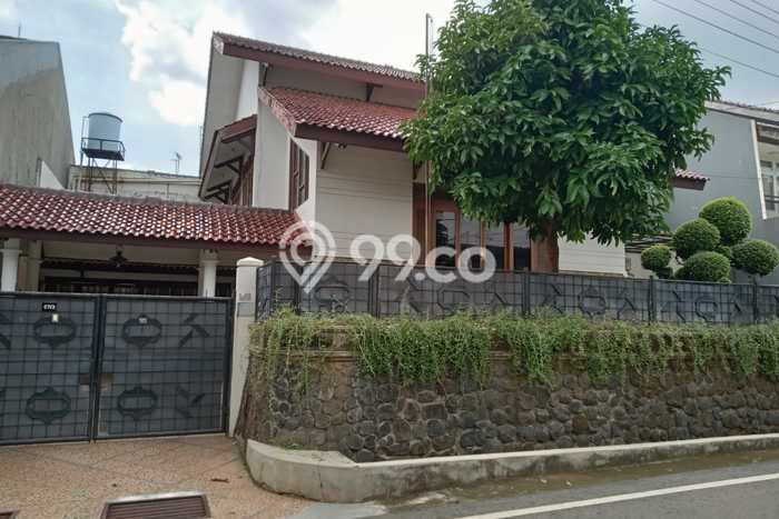 Siap Huni Rumah Mewah 5 Kamar di Duren Sawit Dekat ke Mana Pun Siap Huni Rumah Mewah 5 Kamar di Duren Sawit Dekat ke Mana Pun