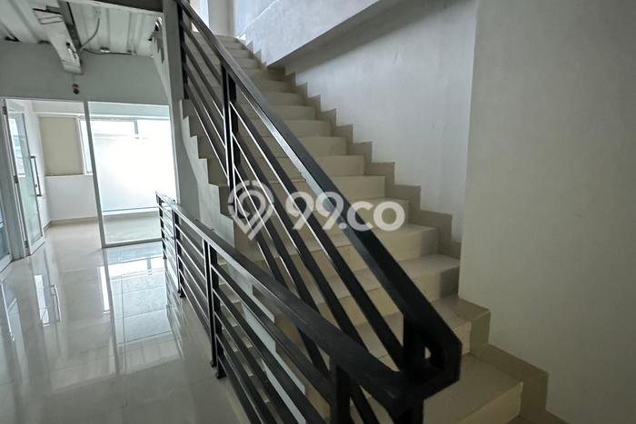 Ruko Dijual di Jakarta Pusat LT 485m2 & LB 2000m2 Lokasi Terbaik! Ruko Dijual di Jakarta Pusat LT 485m2 & LB 2000m2 Lokasi Terbaik!