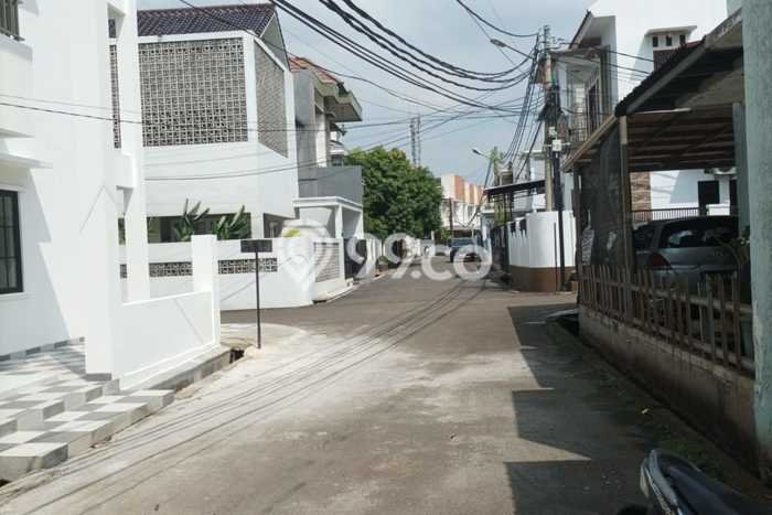 Ready to Use! Luxury House LT 146m2 Desain Modern di Jatibening Ready to Use! Luxury House LT 146m2 Desain Modern di Jatibening