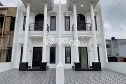 Rumah Baru Modern Classic di Dalam Komplek Condet, Jakarta Timur Rumah Baru Modern Classic di Dalam Komplek Condet, Jakarta Timur