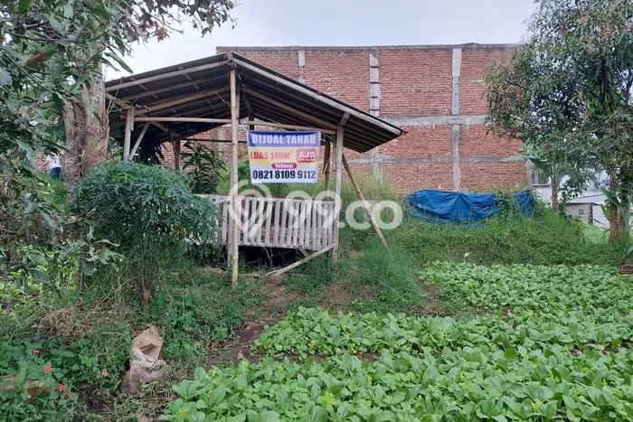Lahan Strategis di Cisarua Dijual dengan Luas 140m2 Lahan Strategis di Cisarua Dijual dengan Luas 140m2