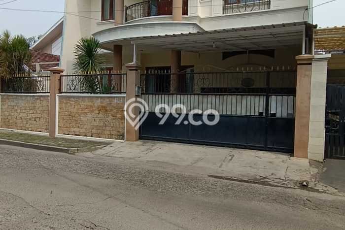 For Sale! Premium House LT 300m2 Desain Modern di Jatiwaringin For Sale! Premium House LT 300m2 Desain Modern di Jatiwaringin