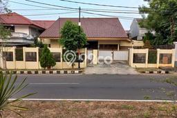 Hunian Mewah LB 238m2 Siap Huni Desain Elegan di Pondok Kelapa, Jakarta Timur Hunian Mewah LB 238m2 Siap Huni Desain Elegan di Pondok Kelapa, Jakarta Timur