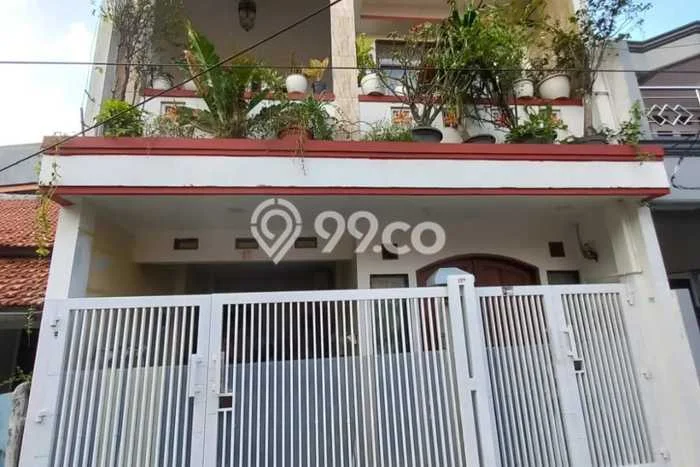 Jual Rumah Favorit Siap Huni LB 200m2 di Duren Sawit, Jakarta Timur Jual Rumah Favorit Siap Huni LB 200m2 di Duren Sawit, Jakarta Timur