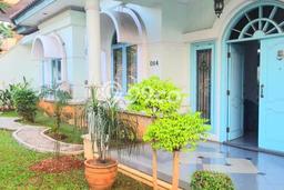 Dijual Rumah Mewah Elegan Dengan View Cantik di Pondok Kelapa, Jakarta Timur Dijual Rumah Mewah Elegan Dengan View Cantik di Pondok Kelapa, Jakarta Timur