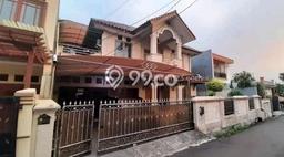 Dijual Rumah Mewah Megah Dengan View Eksklusif di Pondok Kelapa, Jakarta Timur Dijual Rumah Mewah Megah Dengan View Eksklusif di Pondok Kelapa, Jakarta Timur