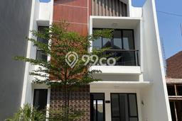 Rumah Strategis Modern Lb 102m2 di Cinere, Depok Rumah Strategis Modern Lb 102m2 di Cinere, Depok
