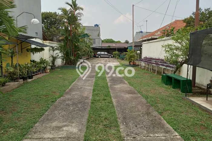 Siap Huni Rumah Mewah 8 Kamar di Pancoran Dekat ke Mana Pun Siap Huni Rumah Mewah 8 Kamar di Pancoran Dekat ke Mana Pun