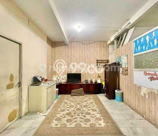 Ready to Use! Premium House LT 252m2 Desain Elegan di Duren Tiga Ready to Use! Premium House LT 252m2 Desain Elegan di Duren Tiga
