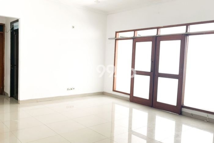 Rumah Elit LB 150m2 Siap Pakai Desain Elegan di Jatiwarna, Bekasi Rumah Elit LB 150m2 Siap Pakai Desain Elegan di Jatiwarna, Bekasi