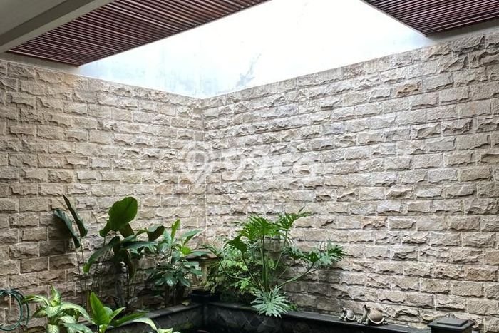 Hot Offer Hunian Mewah Ideal dan Luas di Duren Sawit, Jakarta Timur Hot Offer Hunian Mewah Ideal dan Luas di Duren Sawit, Jakarta Timur