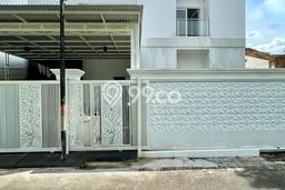 Rumah Mewah LB 250m2 Siap Pakai Desain Elegan di Cipinang, Jakarta Timur Rumah Mewah LB 250m2 Siap Pakai Desain Elegan di Cipinang, Jakarta Timur