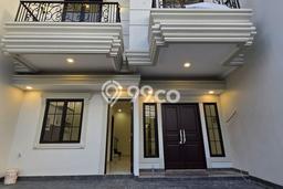 Hot Offer Hunian Mewah Ideal dan Luas di Duren Sawit, Jakarta Timur Hot Offer Hunian Mewah Ideal dan Luas di Duren Sawit, Jakarta Timur