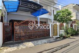 Jual Rumah Luas Megah Dengan View Cantik di Pondok Bambu, Jakarta Timur Jual Rumah Luas Megah Dengan View Cantik di Pondok Bambu, Jakarta Timur
