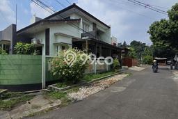 Ready to Use! Luxury House LT 206m2 Desain Modern di Pondok Kelapa Ready to Use! Luxury House LT 206m2 Desain Modern di Pondok Kelapa