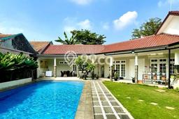 Rumah Luxury Modern Siap Huni di Kemang Jakarta Selatan Rumah Luxury Modern Siap Huni di Kemang Jakarta Selatan