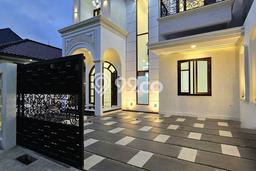 For Sale Rumah Elit Exclusive di Duren Sawit, Jakarta Timur For Sale Rumah Elit Exclusive di Duren Sawit, Jakarta Timur