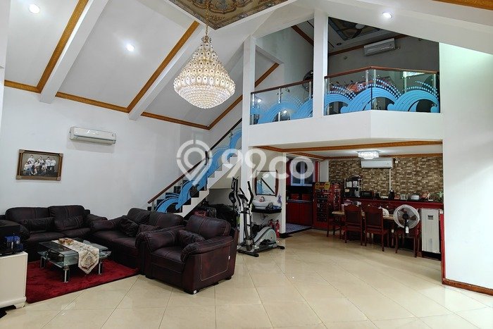 Rumah Mewah LB 360m2 Siap Pakai Desain Elegan di Jatiwaringin, Jakarta Timur Rumah Mewah LB 360m2 Siap Pakai Desain Elegan di Jatiwaringin, Jakarta Timur