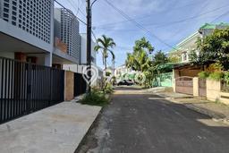 Rumah Modern 4 KT di Pondok Kelapa Jakarta Timur Unfurnished Rumah Modern 4 KT di Pondok Kelapa Jakarta Timur Unfurnished