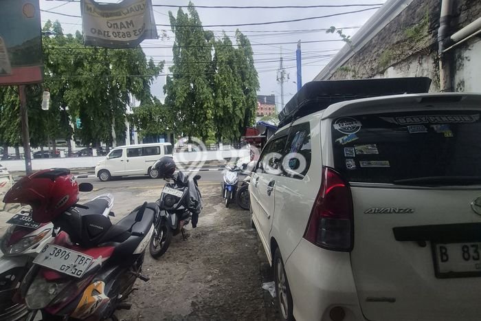 Ruko Bagus Dijual LB 202m2 Lokasi Strategis Jakarta Timur Area Cocok untuk Berbisnis Ruko Bagus Dijual LB 202m2 Lokasi Strategis Jakarta Timur Area Cocok untuk Berbisnis