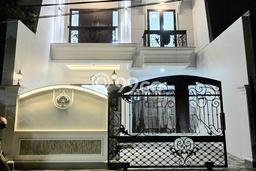 Hunian Elit LB 250m2 Siap Pakai Desain Elegan di Pondok Bambu, Jakarta Timur Hunian Elit LB 250m2 Siap Pakai Desain Elegan di Pondok Bambu, Jakarta Timur